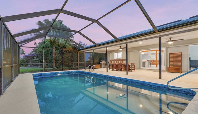 The Aqua House | Heated Pool + On The Golf Course