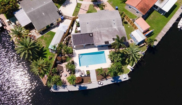 The Aqua Villa Water view
