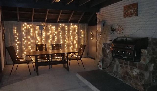 The Arches -Ultimate Upper Hunter Getaway- Large Entertainment Living&Relaxation