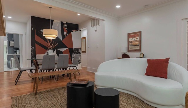 💎 The Ares A Luxury! 💎 Montrose Bunker! 5BR ⭐️⭐️⭐️⭐️⭐️