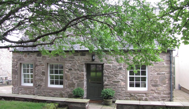 The Arns Cottage is a traditional stone built, cosy and luxurious retreat.