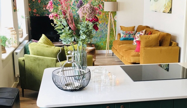 The Art Attic “a Stylish Boutique Apartment”