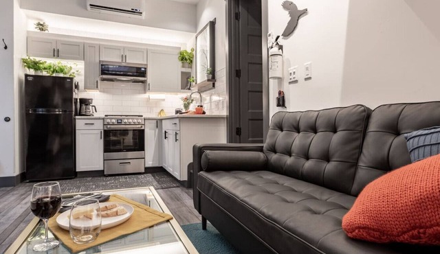 The Art Loft @Keystone Modern 1 Bed/1BA Studio