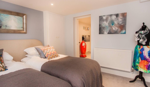 The Art Studio - stylish city accommodation