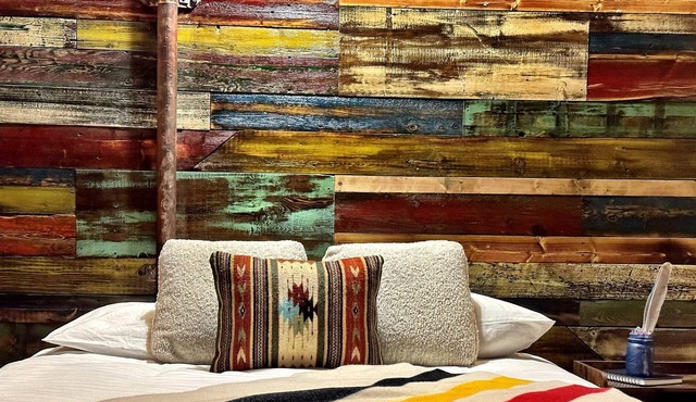 The Astro with Silver Suite at Oniya Lodge