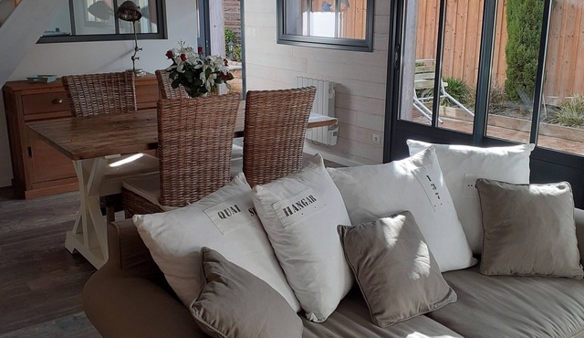 The Atelier Gite 4 people completely renovated near downtown and beach