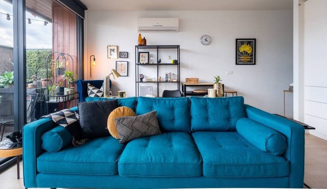 THE AVENUE | 50m to Hospital, 500m to Chapel St