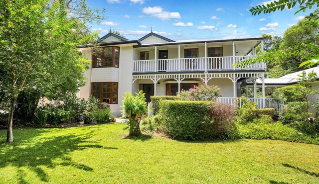 The Avenue at Montville (House)