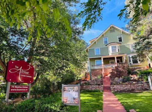 The Avenue Historic Mansion in DT Manitou Springs