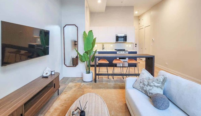 The Avery – Boutique Bucktown/WP Studio by Transit