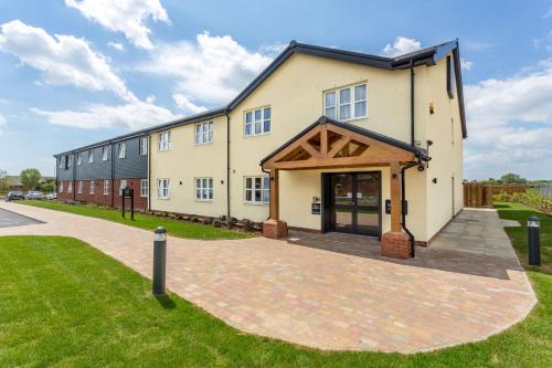 The Aviator, formerly Smugglers Cove, Clacton On Sea by Marston's Inns