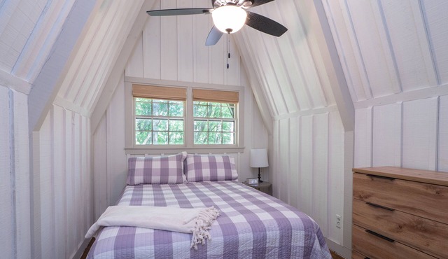 THE AWAY FRAME: Cozy 5 Bdrm A-Frame in the Woods