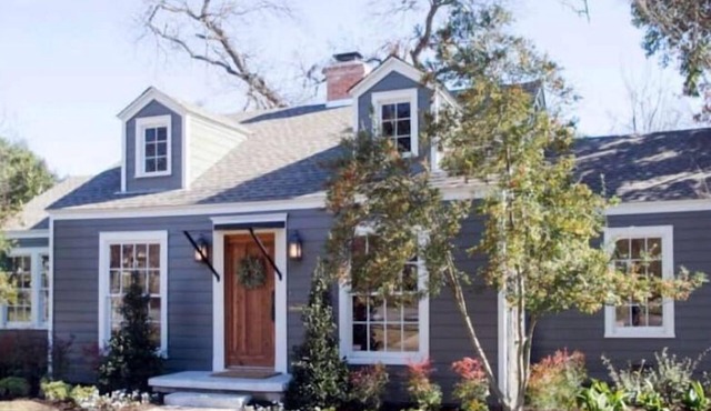 The Baby Blue Cottage - Fixer Upper, Season 3