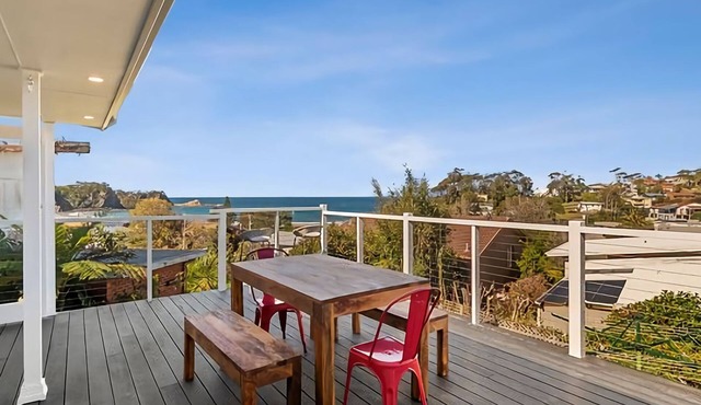 The Bach House Pet Friendly in Malua Bay