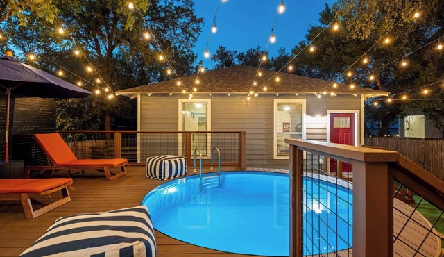 The Backyard Collective - 6BR 2 Homes, Pool & More