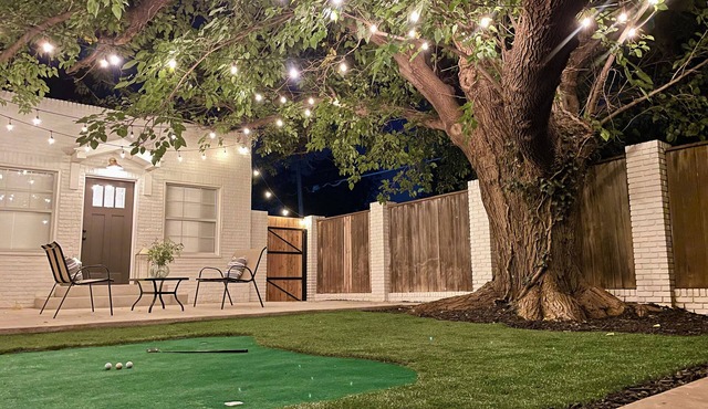 The Backyard Luxe 1 bed/1 bath - Near TTU
