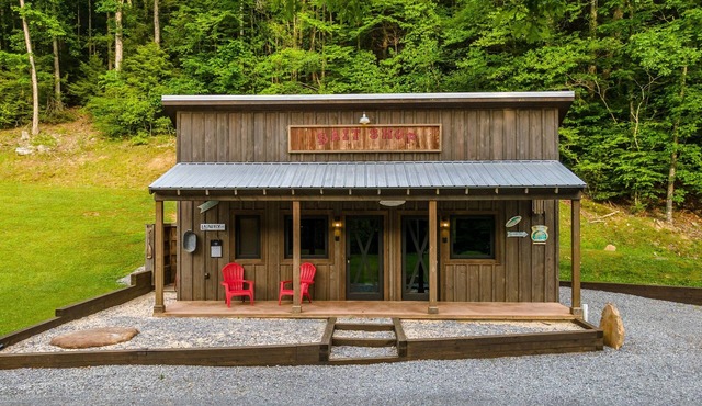 The Baitshop at Four Fillies Lodge