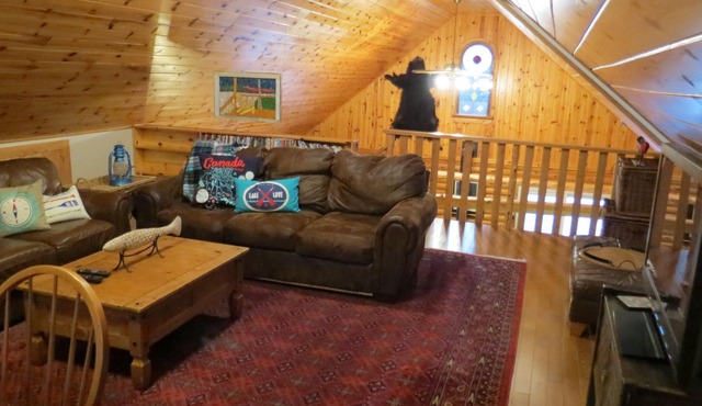 The Baker Retreat - log home in Lionshead, ON