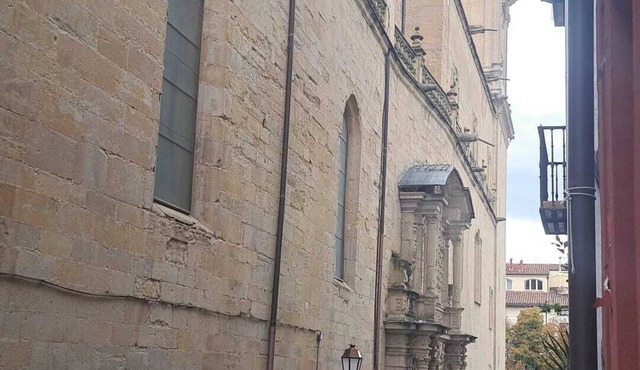 The balcony of Caballerías. Logroño historic center.