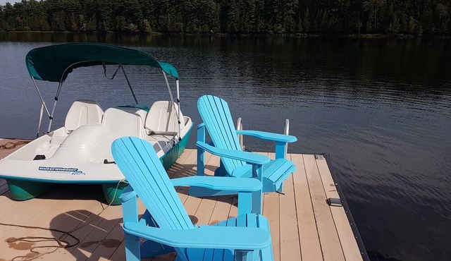 The Ball Cottage - Beautiful Lakefront Hideaway on Bull Lake!