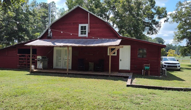 The Barn at Canoochee Farms (23 miles from Statesboro and GSU)