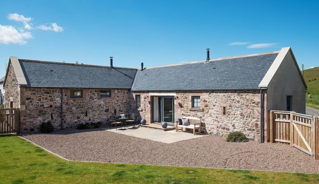 THE BARN AT REEDSFORD - near Wooler, sleeps 2 in 1 bedroom