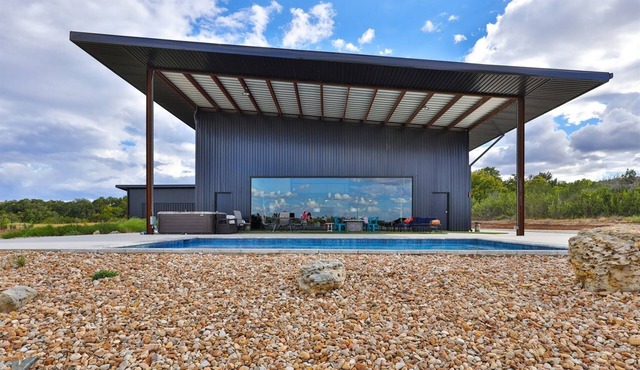 The Barn at Wayward Crossing