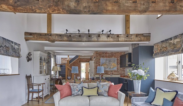 The Barn - Delightful Wiltshire Holiday Home