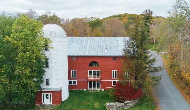 The Barn @Doodletown: Renovated Barn w/Firepit