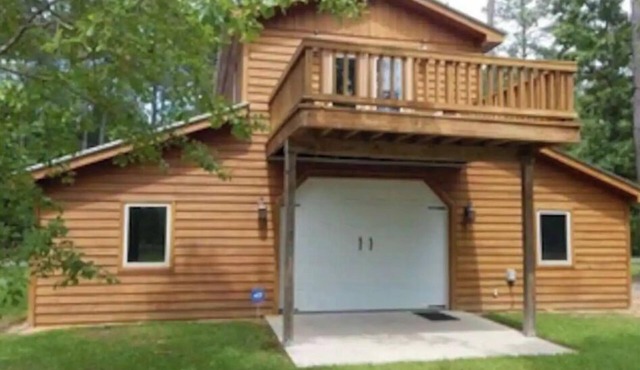 The Barn, Entire home hosted by Davidn5 guests 3 bedrooms 3 bed, 2 bath