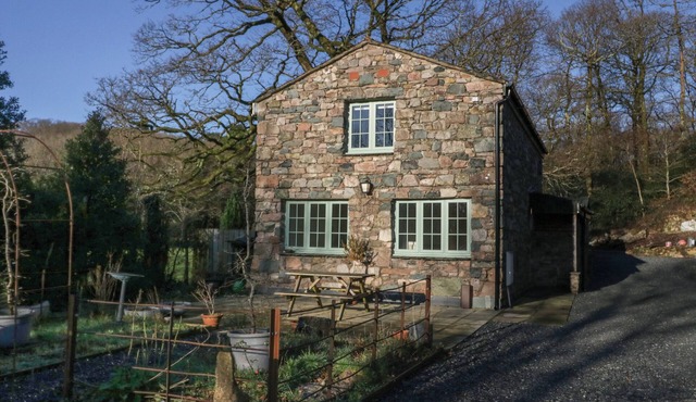 THE BARN, family friendly, country holiday cottage in Nether Wasdale