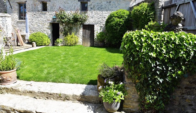 The barn of Chérence, renovated and tastefully decorated