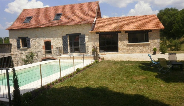 The barn of Mas de Pérou with private pool