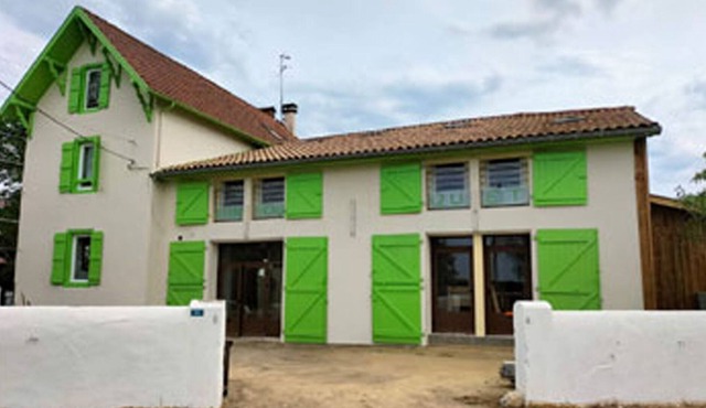 The barn of Pintouquet consists of four apartments and a studio.