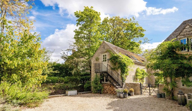 The Barn | Romantic Cotswolds Stay for Two