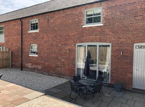 The Barn, Wolds Way Holiday Cottages, 2 bed ground floor