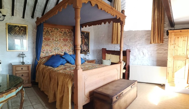 The Barn - Y Sgubor Wen - Your Ideal Rural Retreat