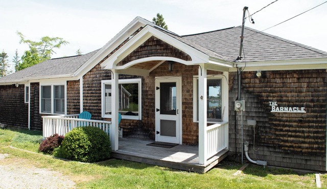 The Barnacle on Flye Point