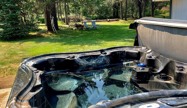 The Barndominium 167 with a Hot Tub on a 1/2 acre