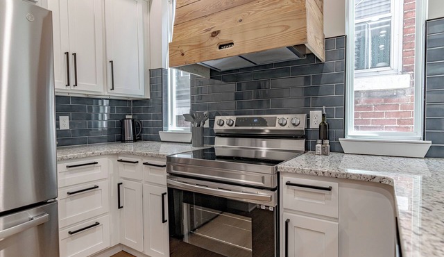 The Baroness! 4 BR Home! Near Logan Street Market!