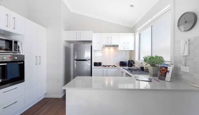 The Basin Breeze Retreat (Pet Friendly)