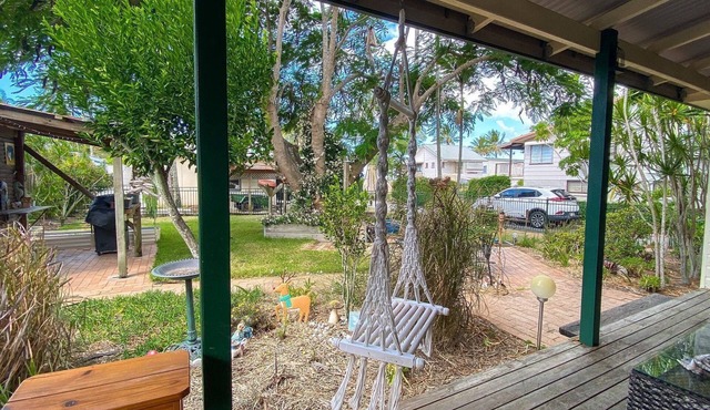 The Batch - Burrum Heads - Walk To Beach - 2BR - Pets Welcome