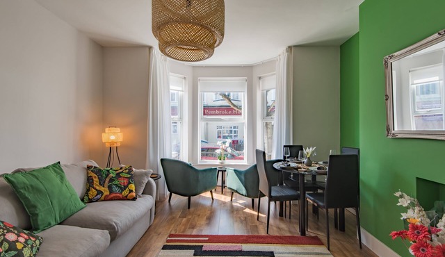 The Bay, Folkestone Kent