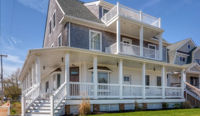 The Bay Head House for Holidays, Reunions, Intimate Weddings 9 BR/6 BA!