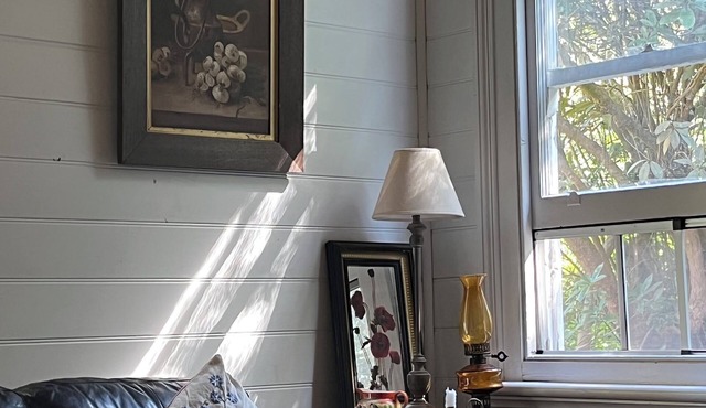 The Bay Rose:nCharming Otways Holiday Cottage:nIdyllic and Peaceful Surrounds nn