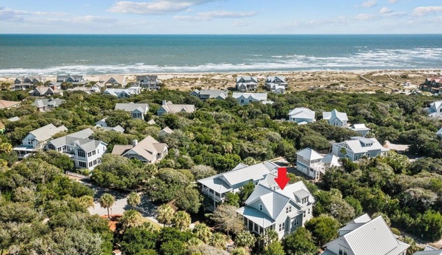 The Beach House - Southern Living Home 4 Br w Loft East Beach BHI and Shoals