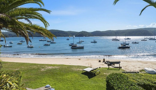 THE BEACH HOUSE by Palm Beach Holiday Rentals