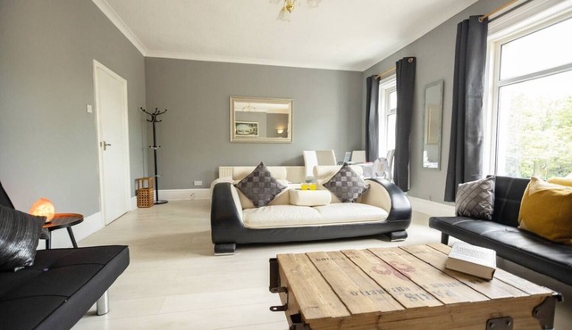 The Beach House - 3 Bedroom Coastal Escape in South Shields.