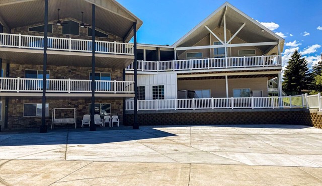 The Beach House I and Beach House II