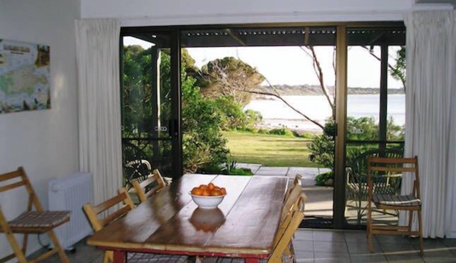 The Beach House - just steps to Brown's Beach